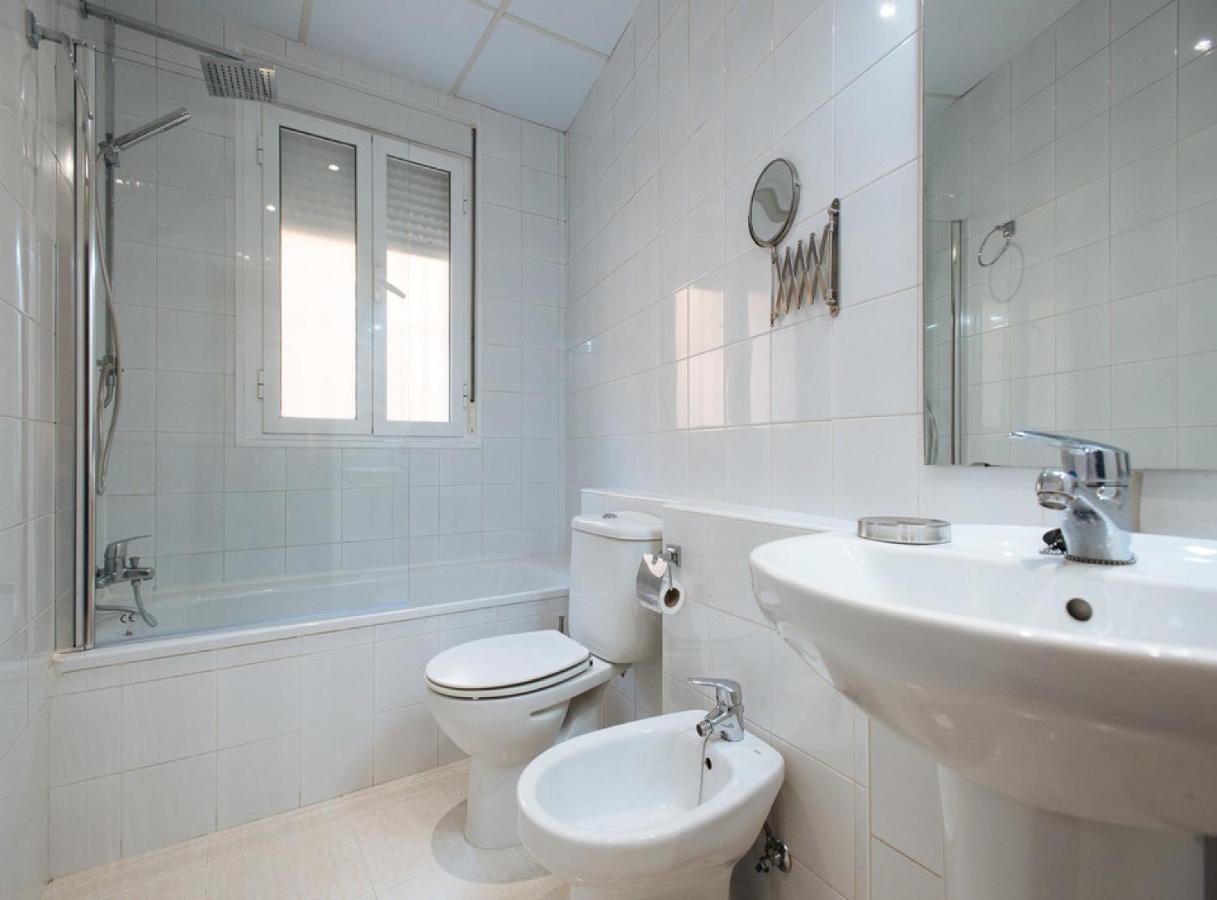 Sol Suite Apartment With Garden 세비야 외부 사진