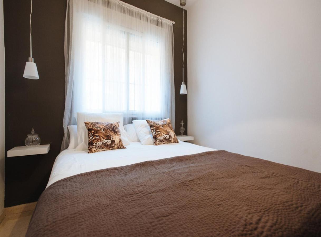 Sol Suite Apartment With Garden 세비야 외부 사진